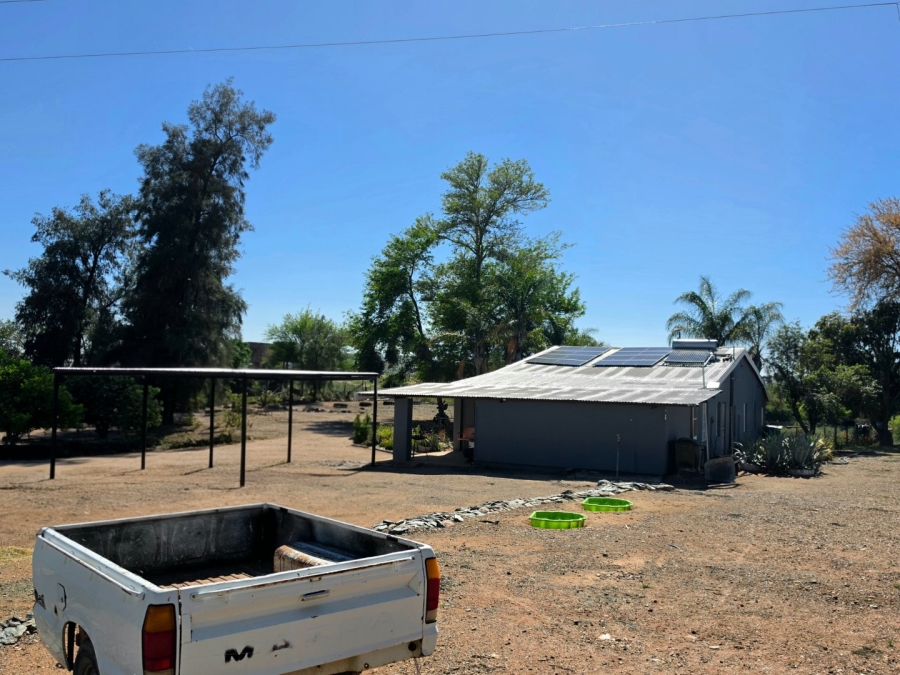 3 Bedroom Property for Sale in Upington Rural Northern Cape